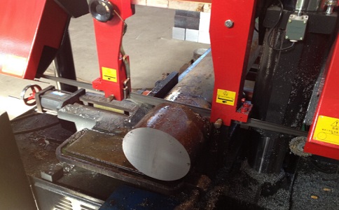 巴马卧式带锯床加工时出现明显振荡如何排查？